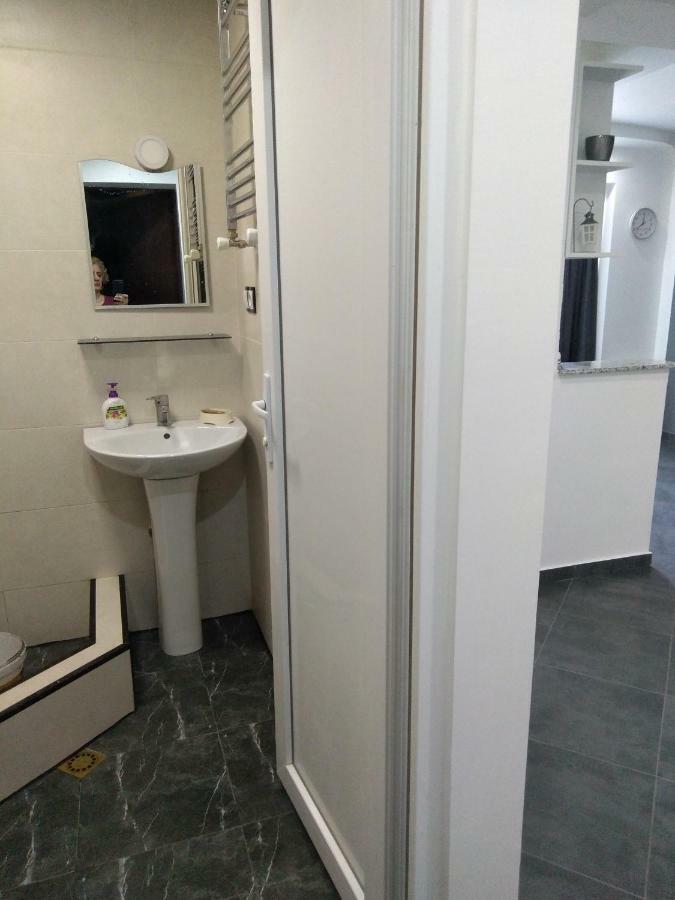 Apartment Eteri Batumi Exteriör bild