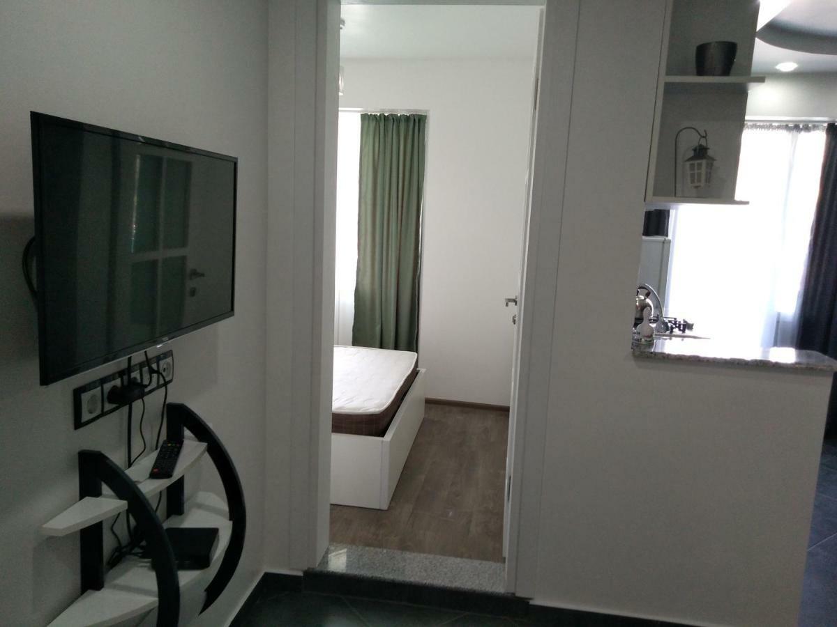 Apartment Eteri Batumi Exteriör bild
