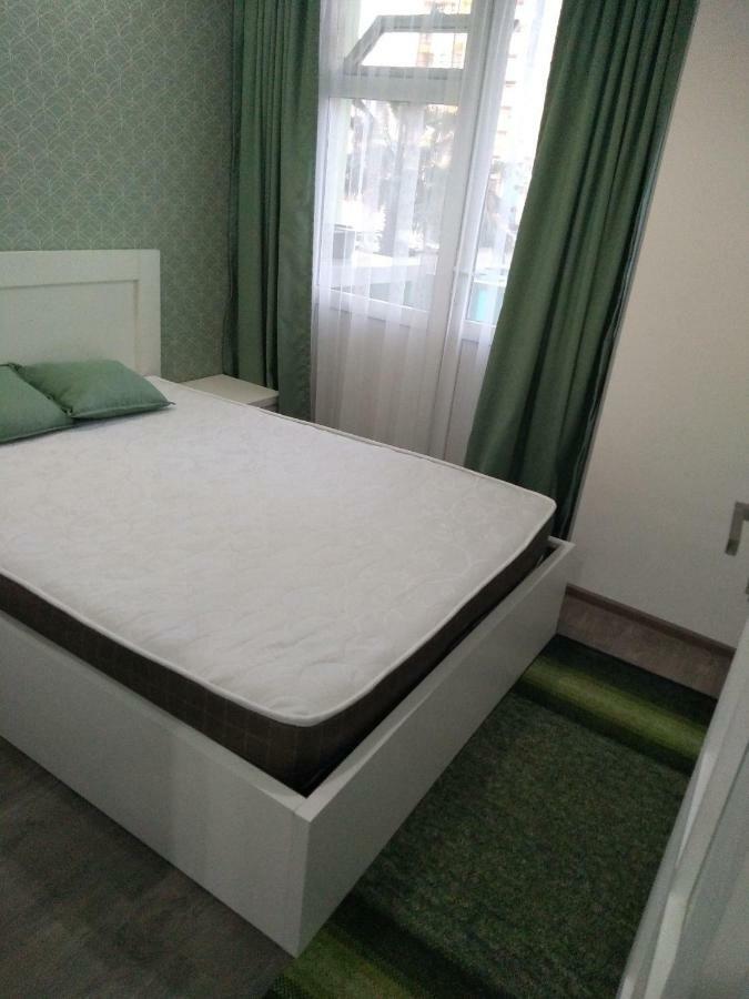 Apartment Eteri Batumi Exteriör bild