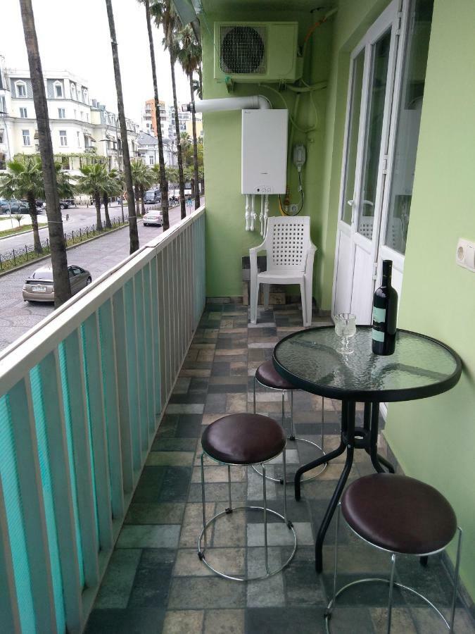 Apartment Eteri Batumi Exteriör bild