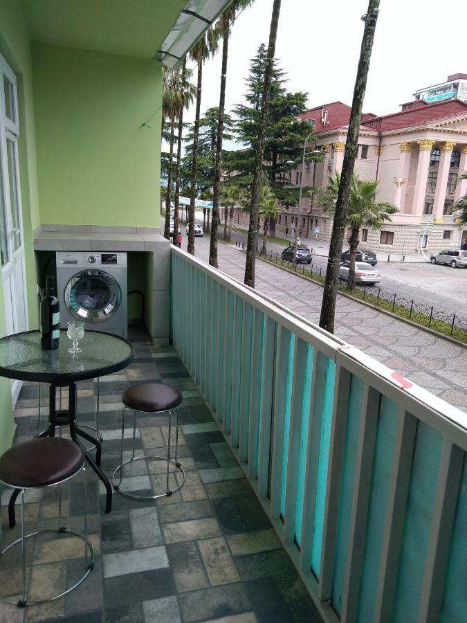 Apartment Eteri Batumi Exteriör bild