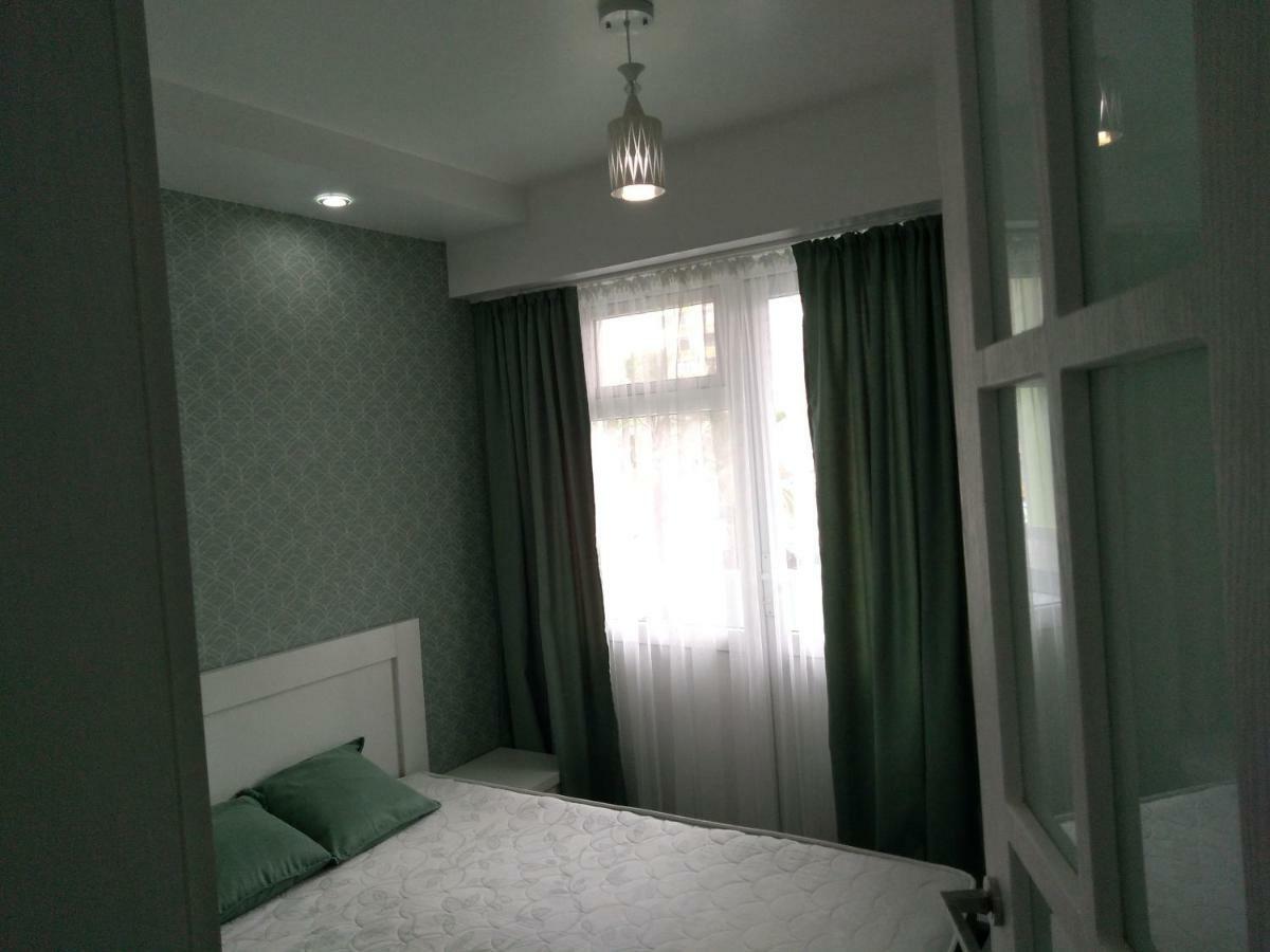 Apartment Eteri Batumi Exteriör bild