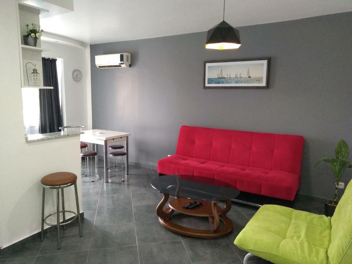 Apartment Eteri Batumi Exteriör bild