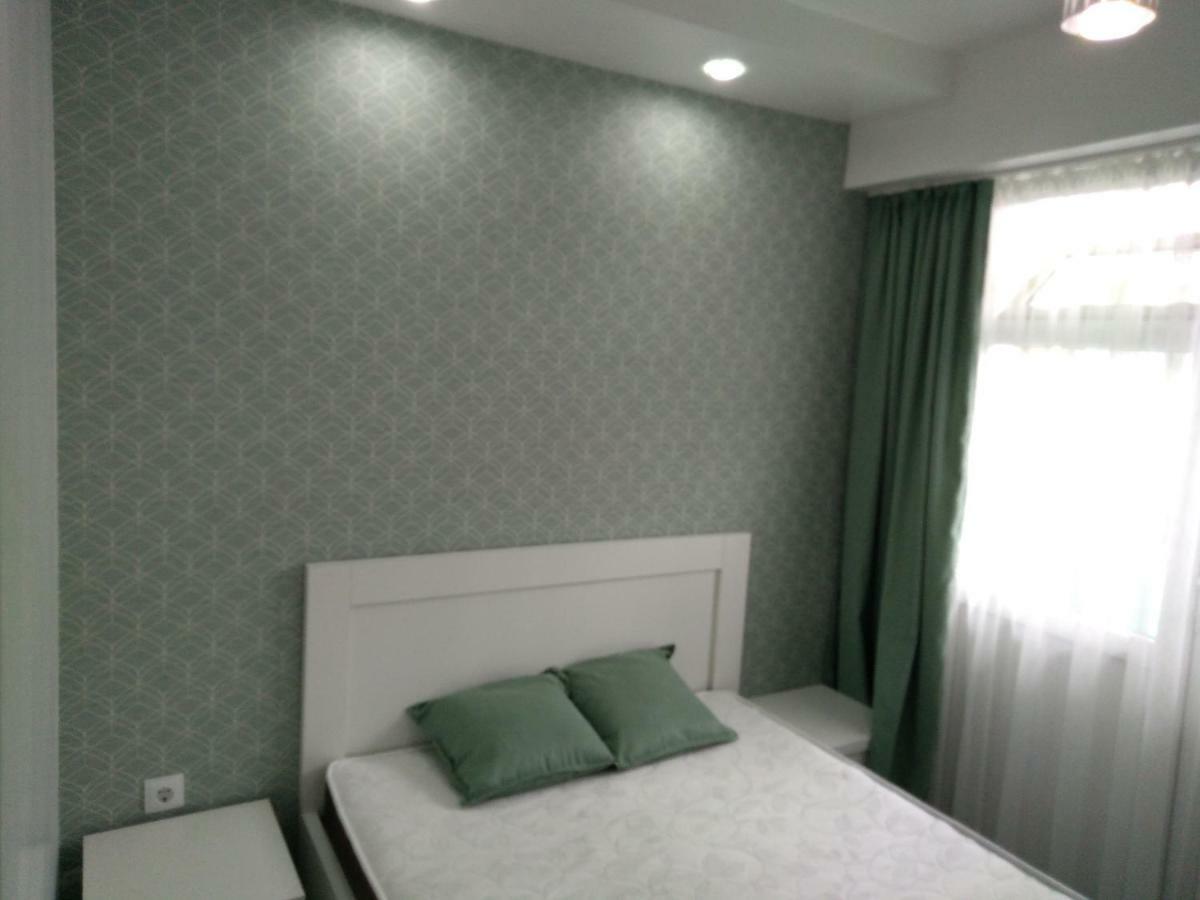 Apartment Eteri Batumi Exteriör bild